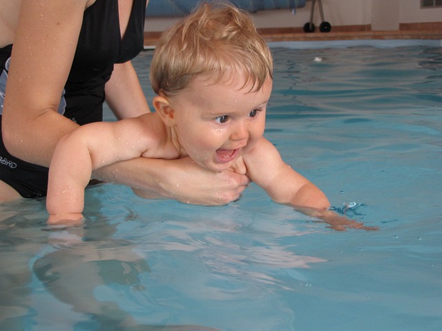 baby swimming